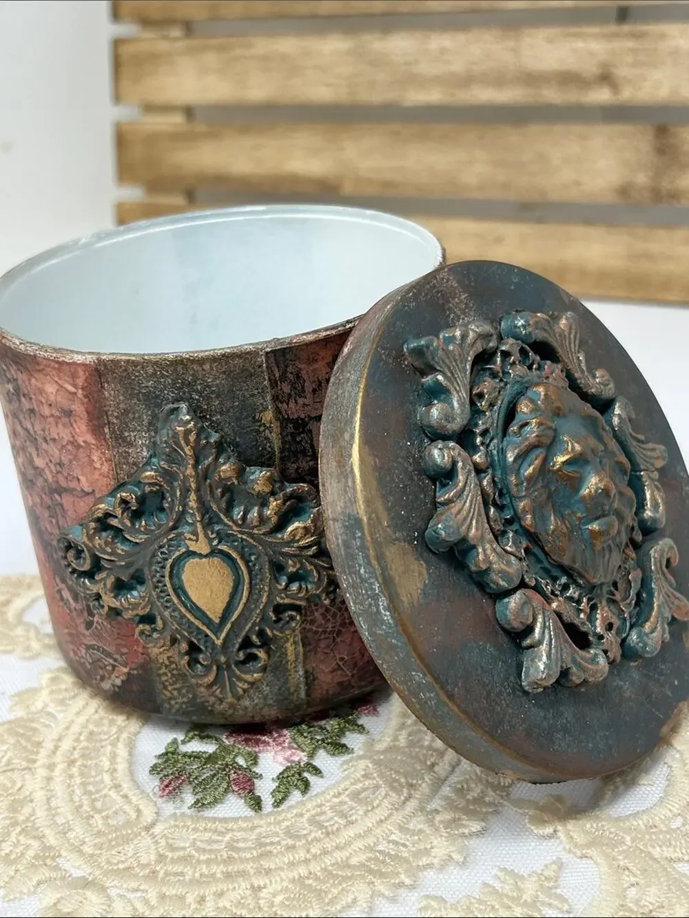 Decorative Antique-Style Trinket Box  with lid in Turquoise and Bronze